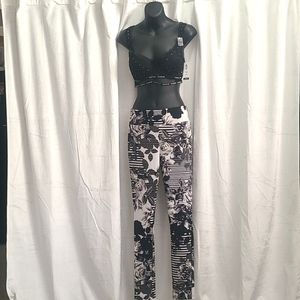 BEBE2 floral jeggings